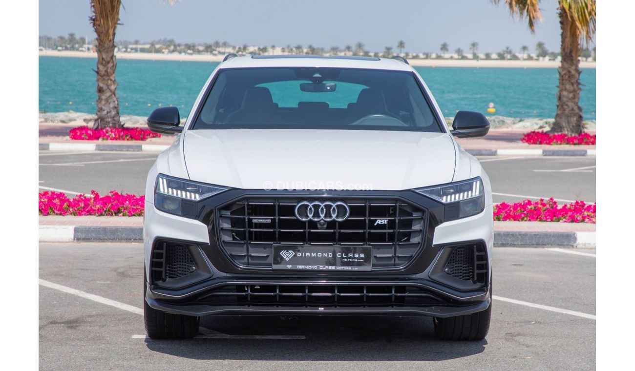 Audi Q8 55 TFSI quattro S-Line Sports & Black Gloss package Audi Q8 55 TFSI ABT  S Line Quattro Sport Panora
