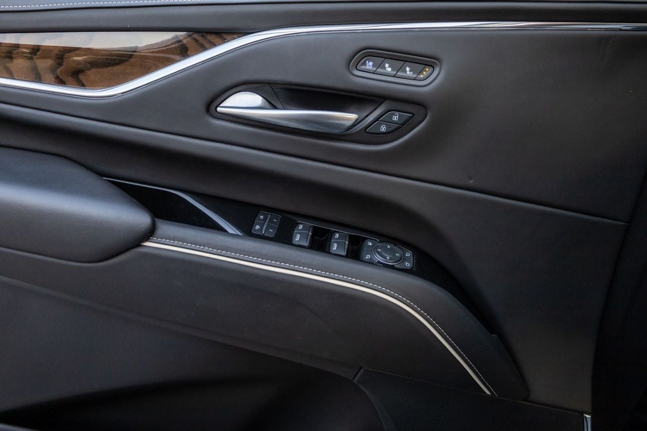 Cadillac Escalade Sport Platinum 6.2L 4WD Cadillac Escalade 2024 Japanese Specs | Warranty | Service Contract