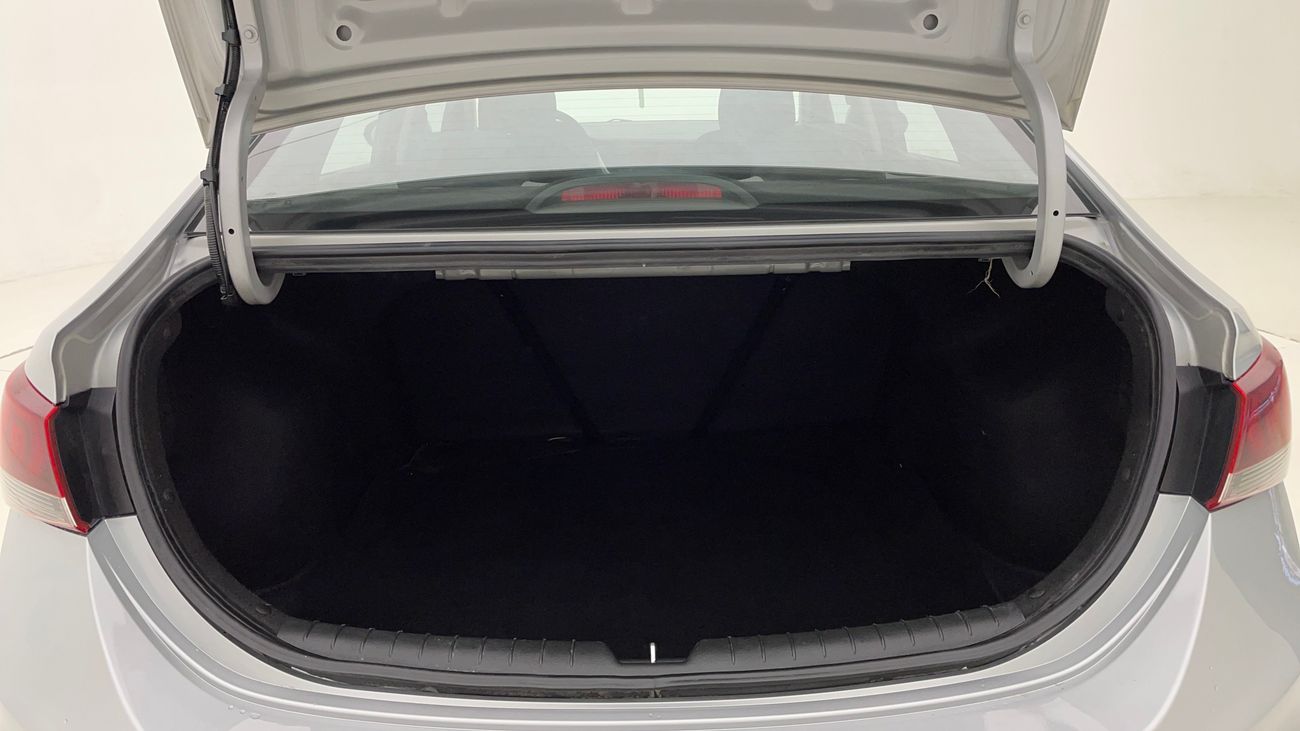 هيونداي أكسنت GL 1.6 | بدون دفعة مقدمة | اختبار القيادة في المنزل