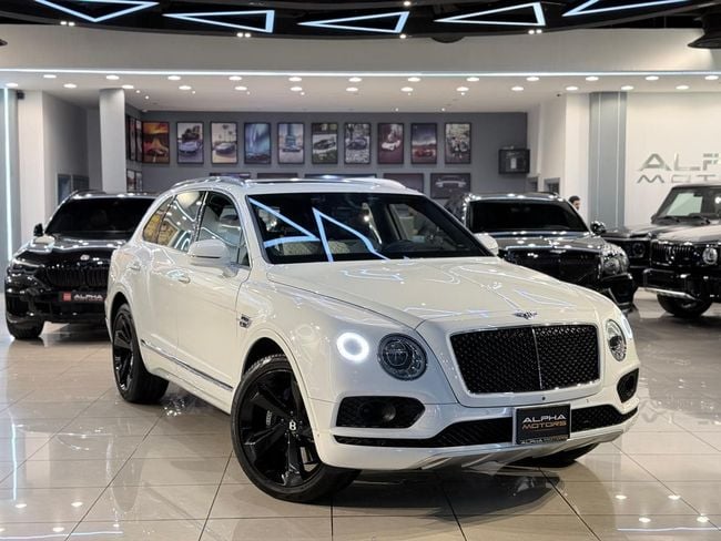 Bentley Bentayga — фото 1