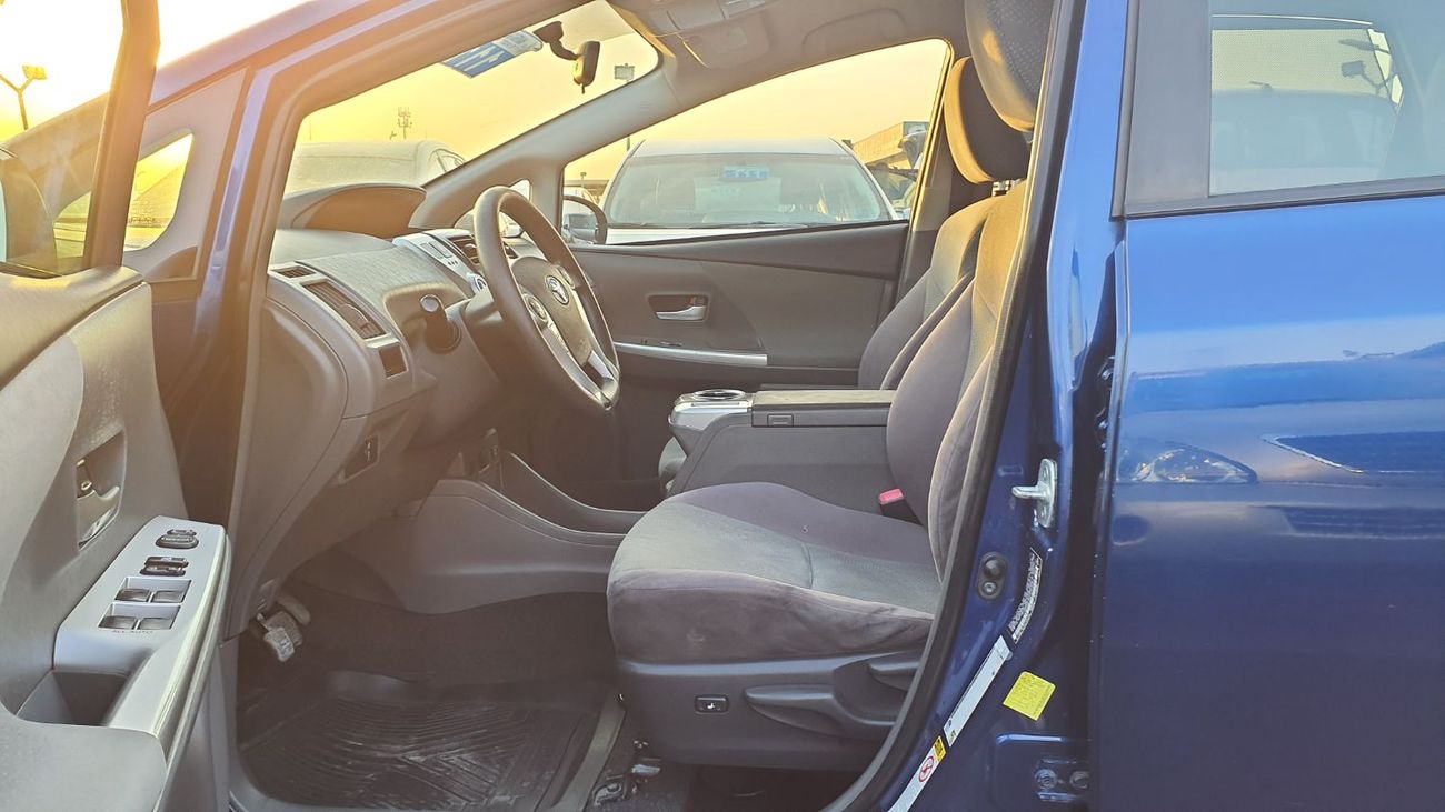 تويوتا برياس بلس Toyota Prius V