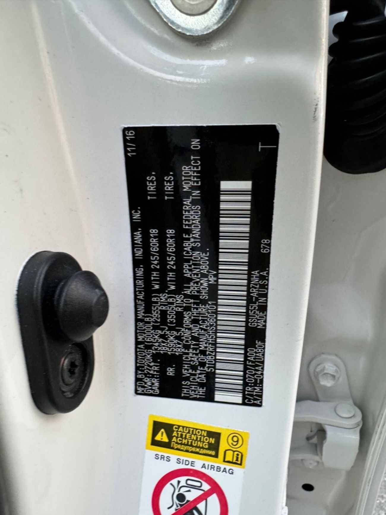 Toyota Highlander 2017 LE 4x4 BEIGE COLOR US SPEC