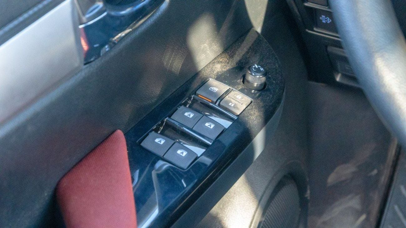 تويوتا هيلوكس S GLX 2.4L 4WD A/T