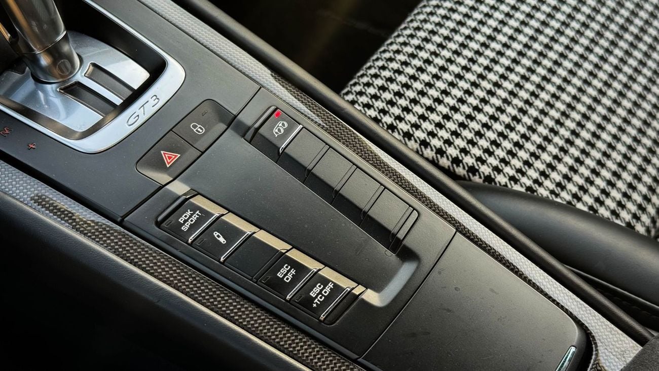 Porsche 911 GT3 3.8L (475 HP) Coupe GT3 3.8L (475 HP) 2014 Full Service History GCC Low Mileage