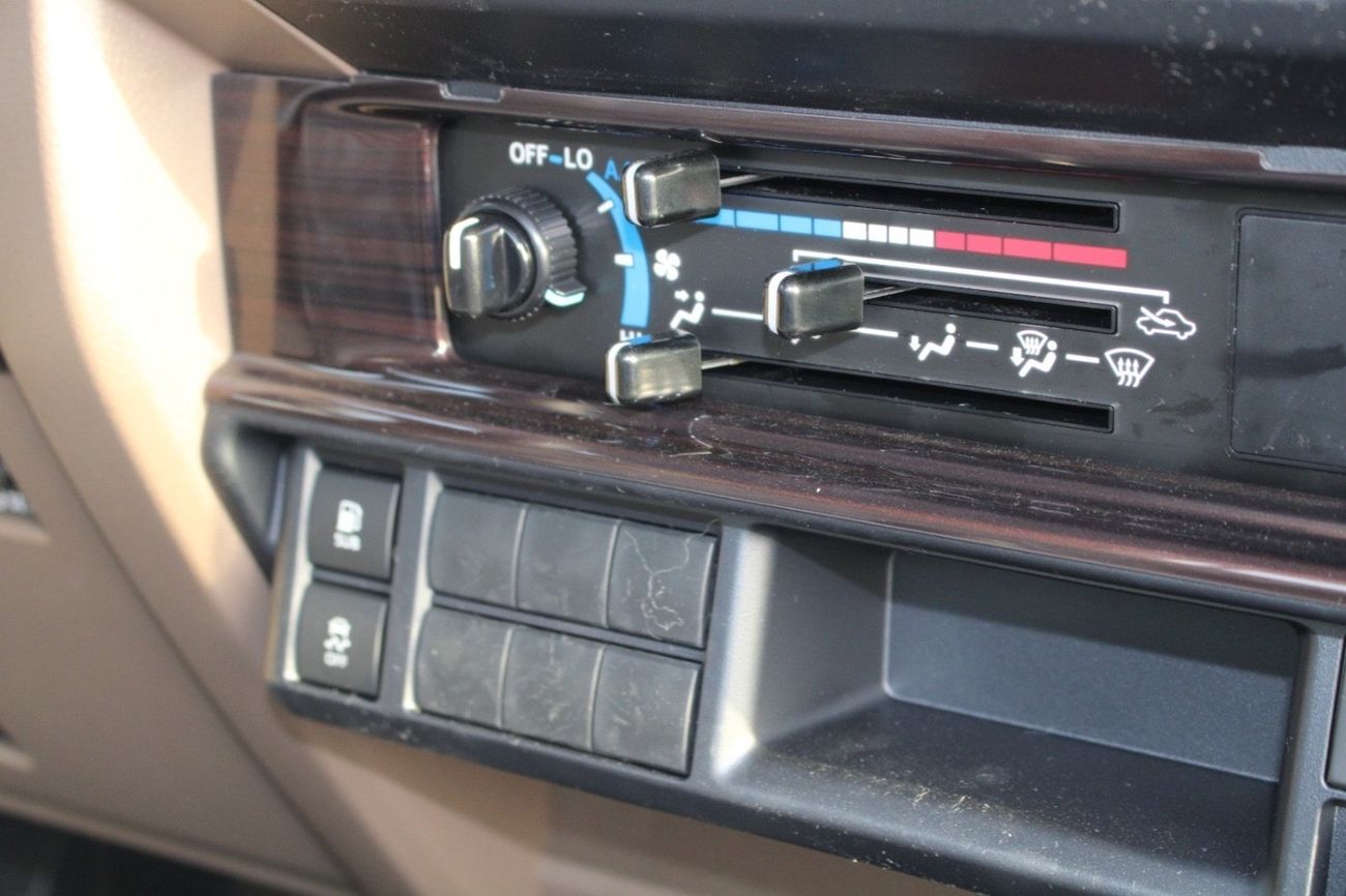 تويوتا لاند كروزر 70 LC79 SC 2.8 MT 2025