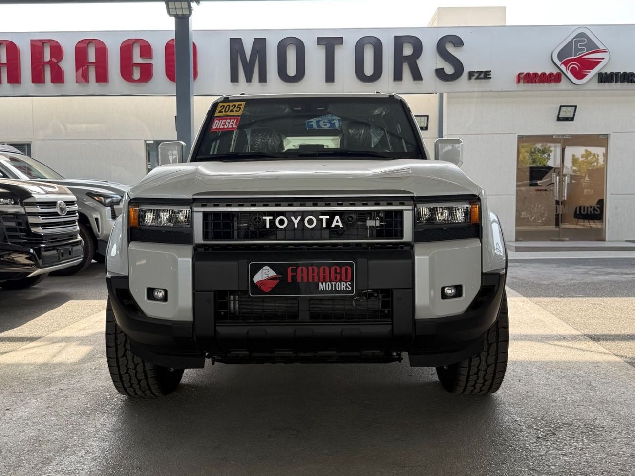 Toyota Prado 2.8 DIESEL 20 INCH ALLOY RIMS **التصدير فقط خارج الخليج**EXPORT ONLY**