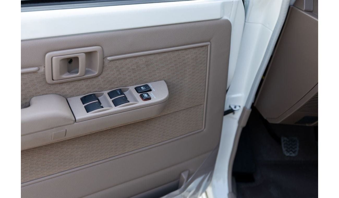 Toyota Land Cruiser LC 76 - E 2025