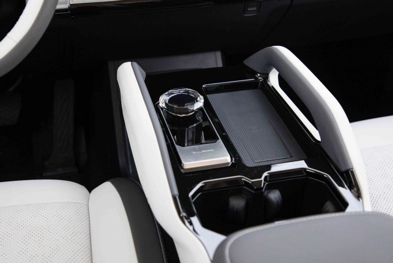 شيري iCar 03 2024 ICAR EQ3 V3 High Performance 4WD - White inside White | Export price