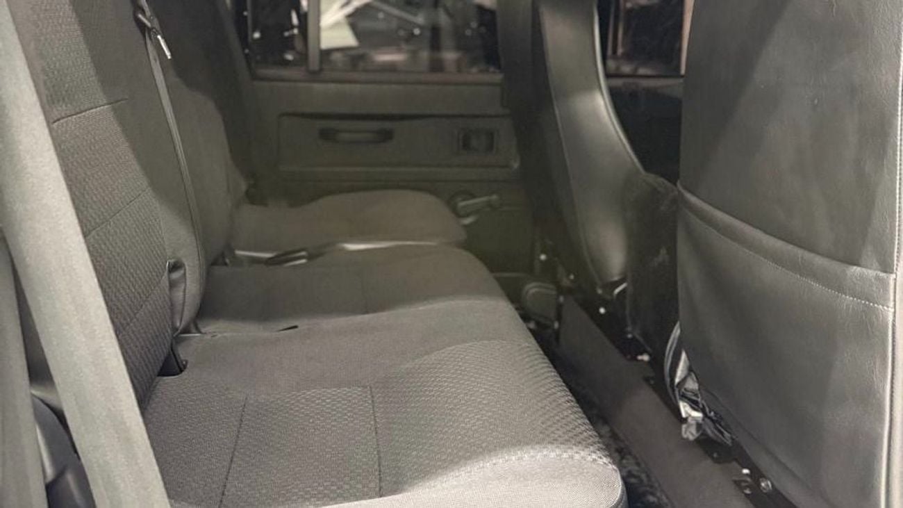 Land Rover Defender Final Edition Pick Up | Manual Transmission | Full Service History