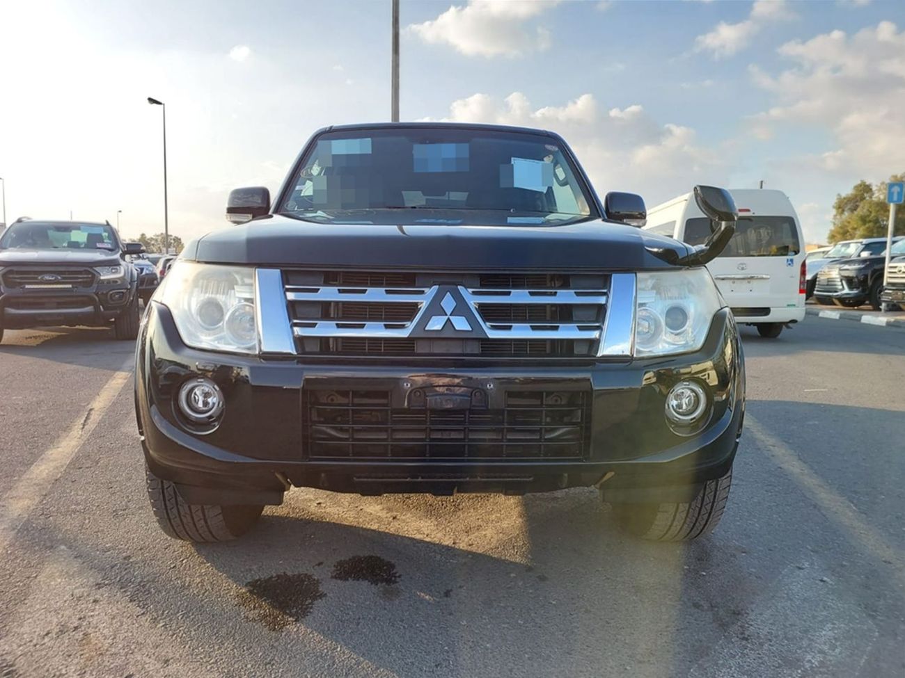 ميتسوبيشي باجيرو MITSUBISHI PAJERO SUV RHD 2012 MODEL 3.2 L DIESEL AUTOMATIC(PM01286)