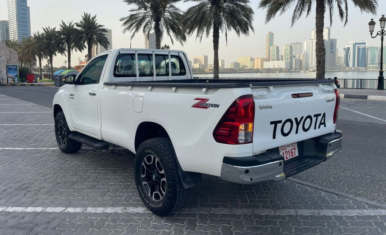 Toyota Hilux DIESEL RIGHT HAND DRIVE 2.8 LITER