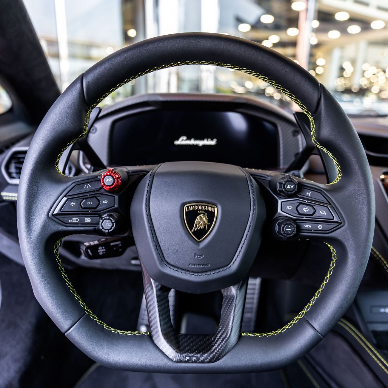 لامبورغيني ريفويلتو 2024 LAMBORGHINI REVUELTO BRAND NEW ( FREE SERVICE CONTRACT )