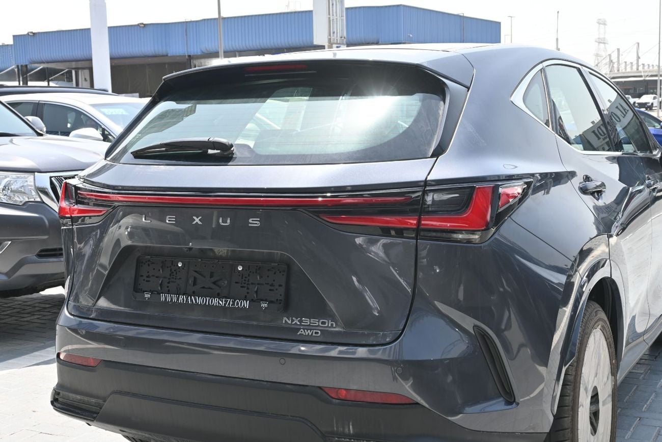 Lexus NX 350h Luxury 2.5L Hybrid AWD 2.5L Hybrid AWD, Color Sonic Chrome