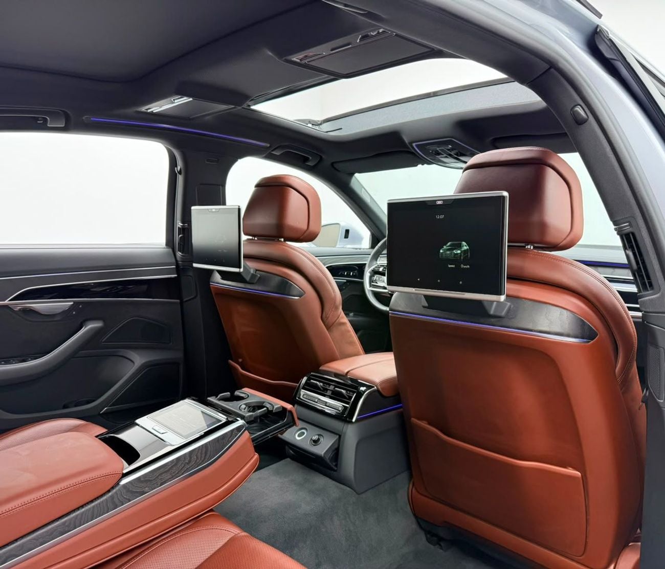 أودي A8 55 TFSI LWB 2018 Audi A8L 55 TFSI Quattro, Full Service History, Fully Loaded, Excellent Condition, 