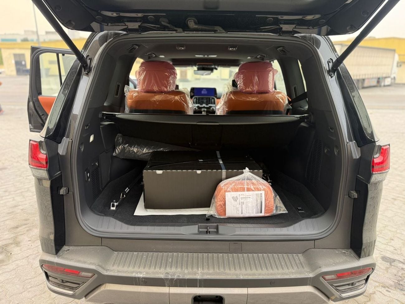 لكزس LX 600 VIP LAUNCH EDITION 3.5L