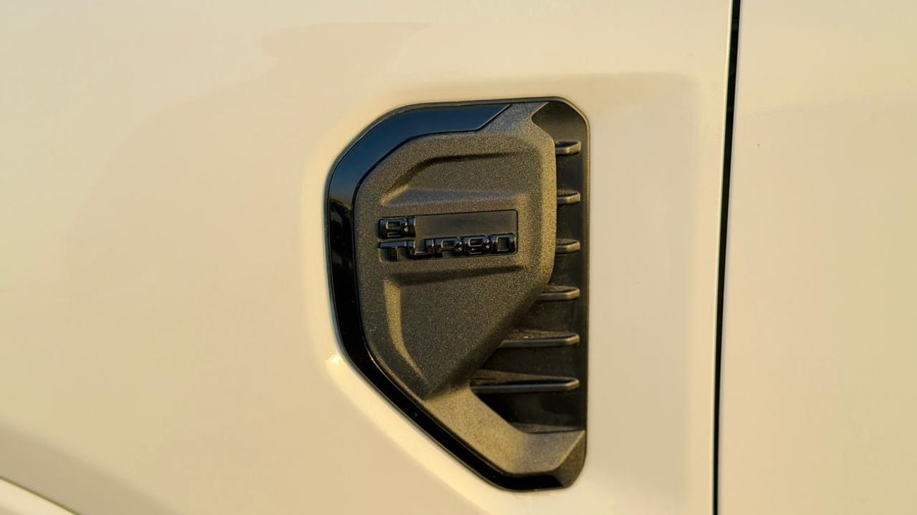 Ford Everest SPORTS | PUSH START | 2.0L DIESEL ENGINE | PARKING SENSORS | BACK CAMERA | AUTO | 2024 | RHD | 2WD