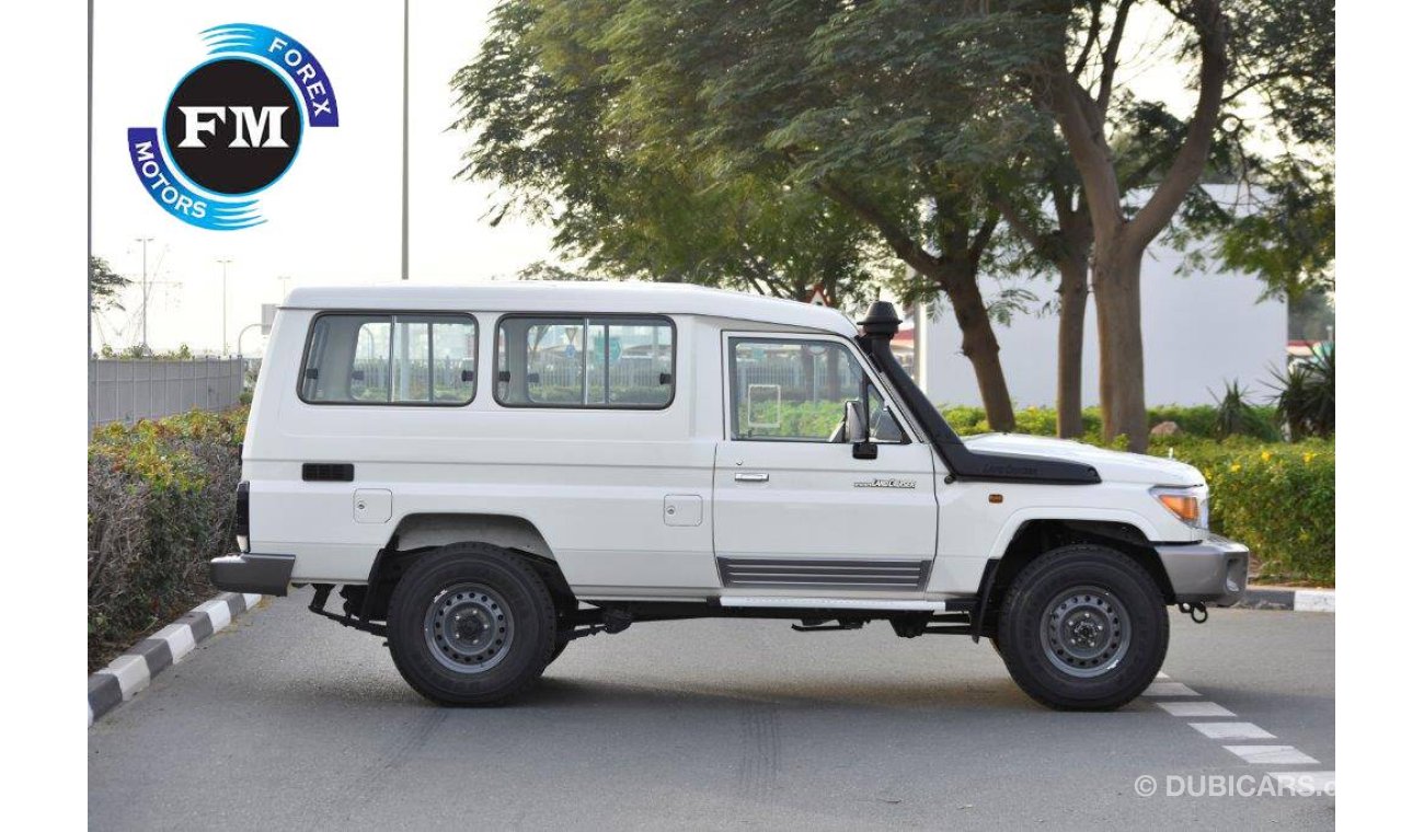 تويوتا لاند كروزر هارد توب 78 HARDTOP LONG WHEEL BASE  V8 4.5L TURBO DIESEL 4WD 9 SEAT MANUAL TRANSMISSION