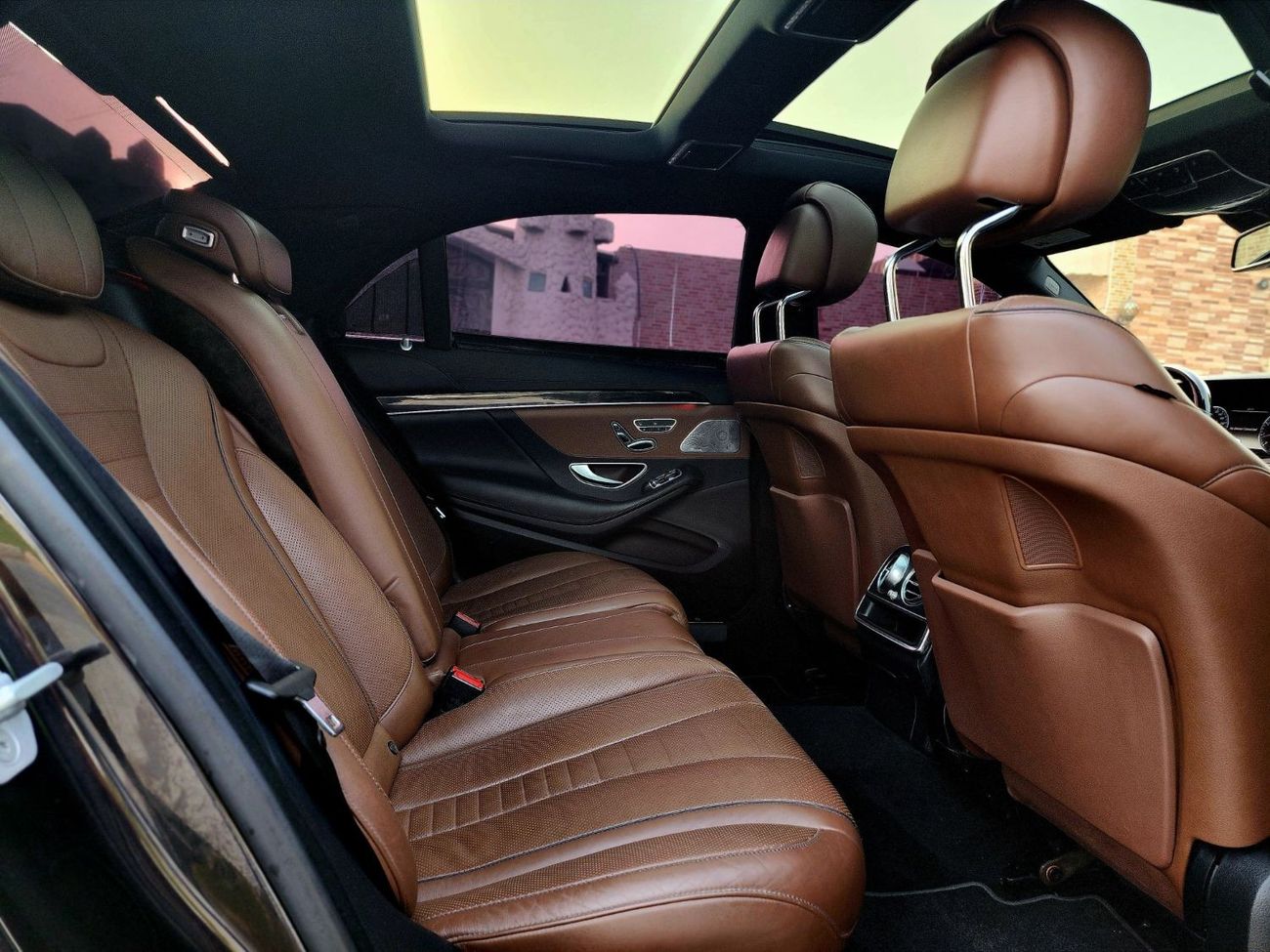 مرسيدس بنز S 550