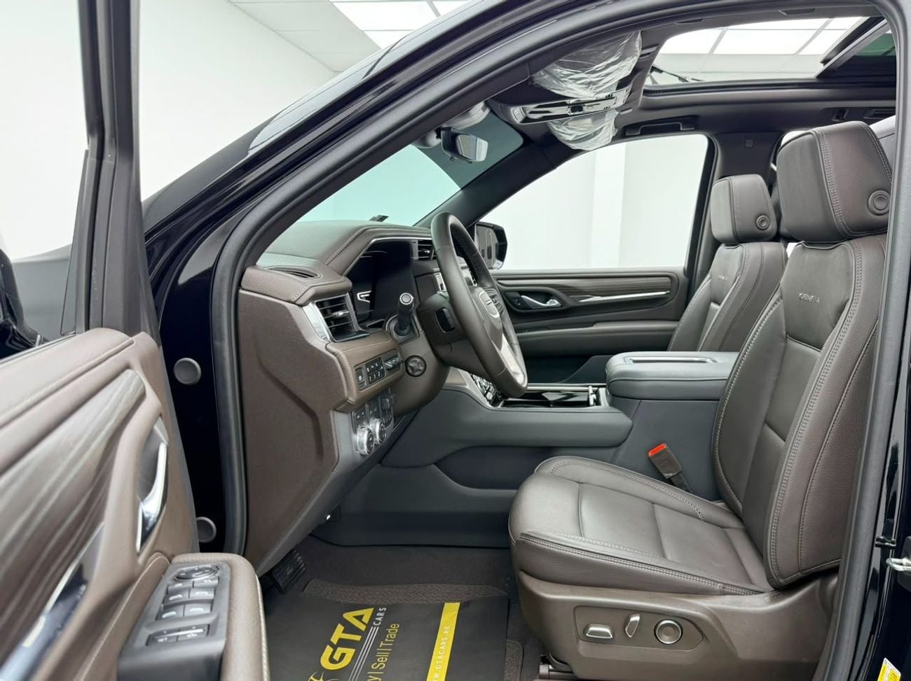GMC Yukon DENALI 2024 GMC Yukon Denali, 2030 GMC Warranty + Service Pack, Full GMC Service History, Very Low K