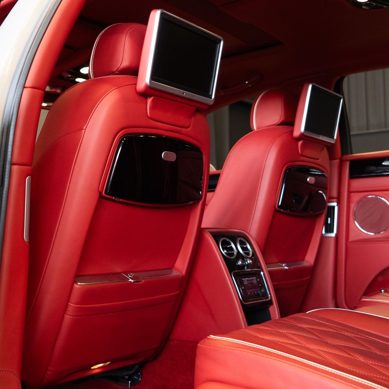 Bentley Flying Spur AED 11,154 pm • 0% Downpayment • Bentley Flying Spur • 1 Year Warranty