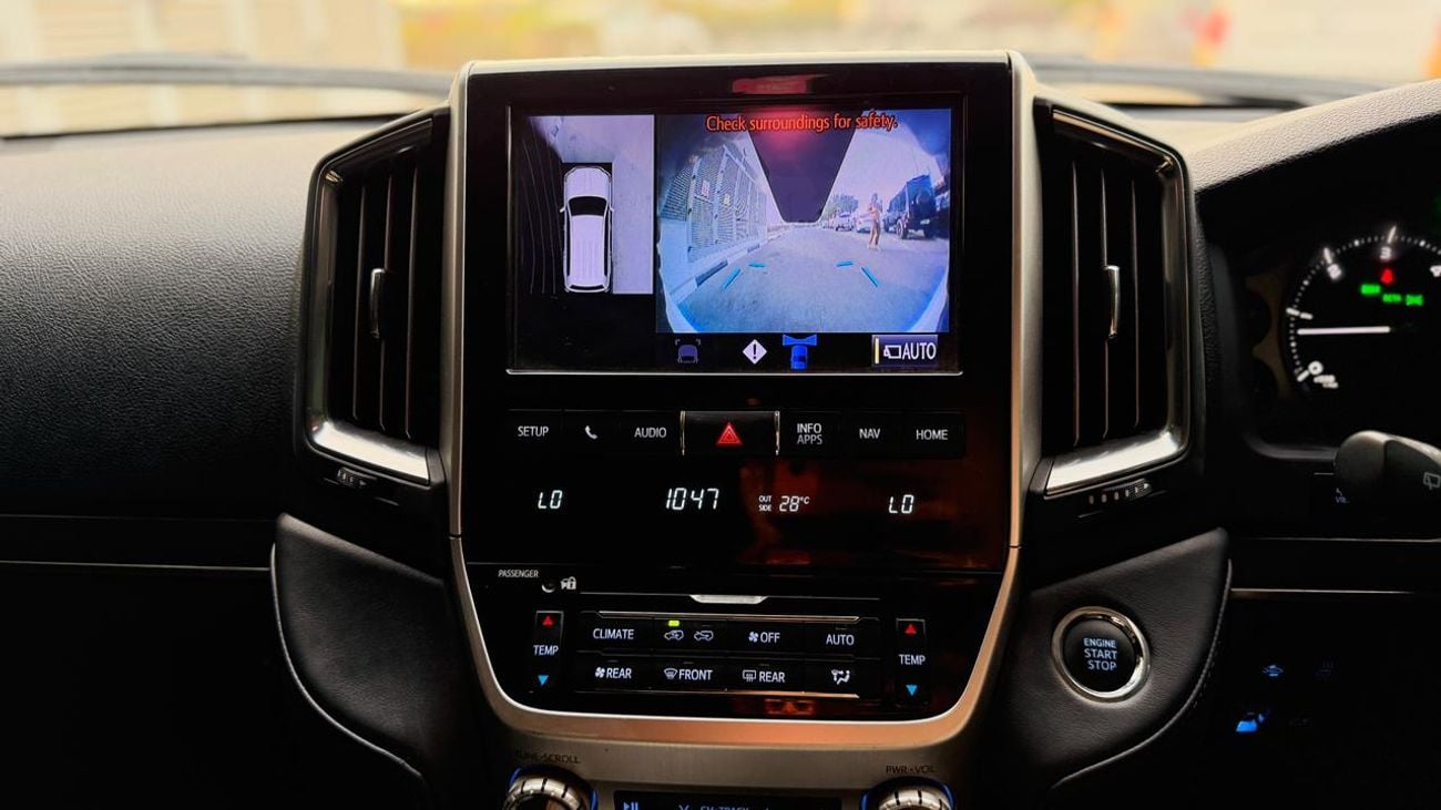 تويوتا لاند كروزر -