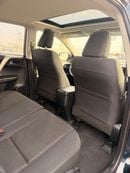 Toyota RAV4 XLE 2.5L / Sunroof, 4WD Full option