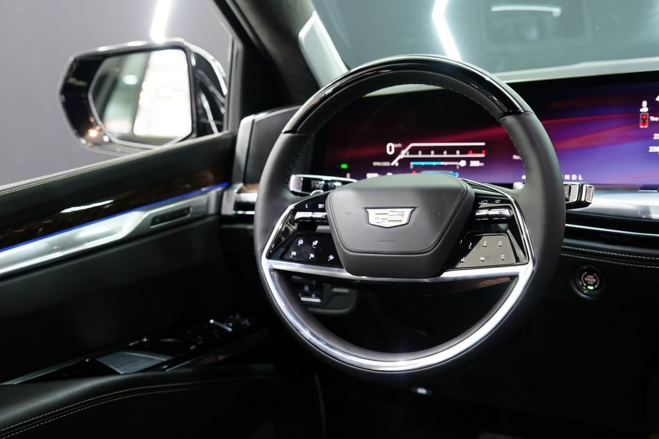 كاديلاك إسكالاد 2025 Cadillac Escalade Sport Platinum,Rear Screen,Night Vision,Power Side Steps, Dealer Warr + Serv
