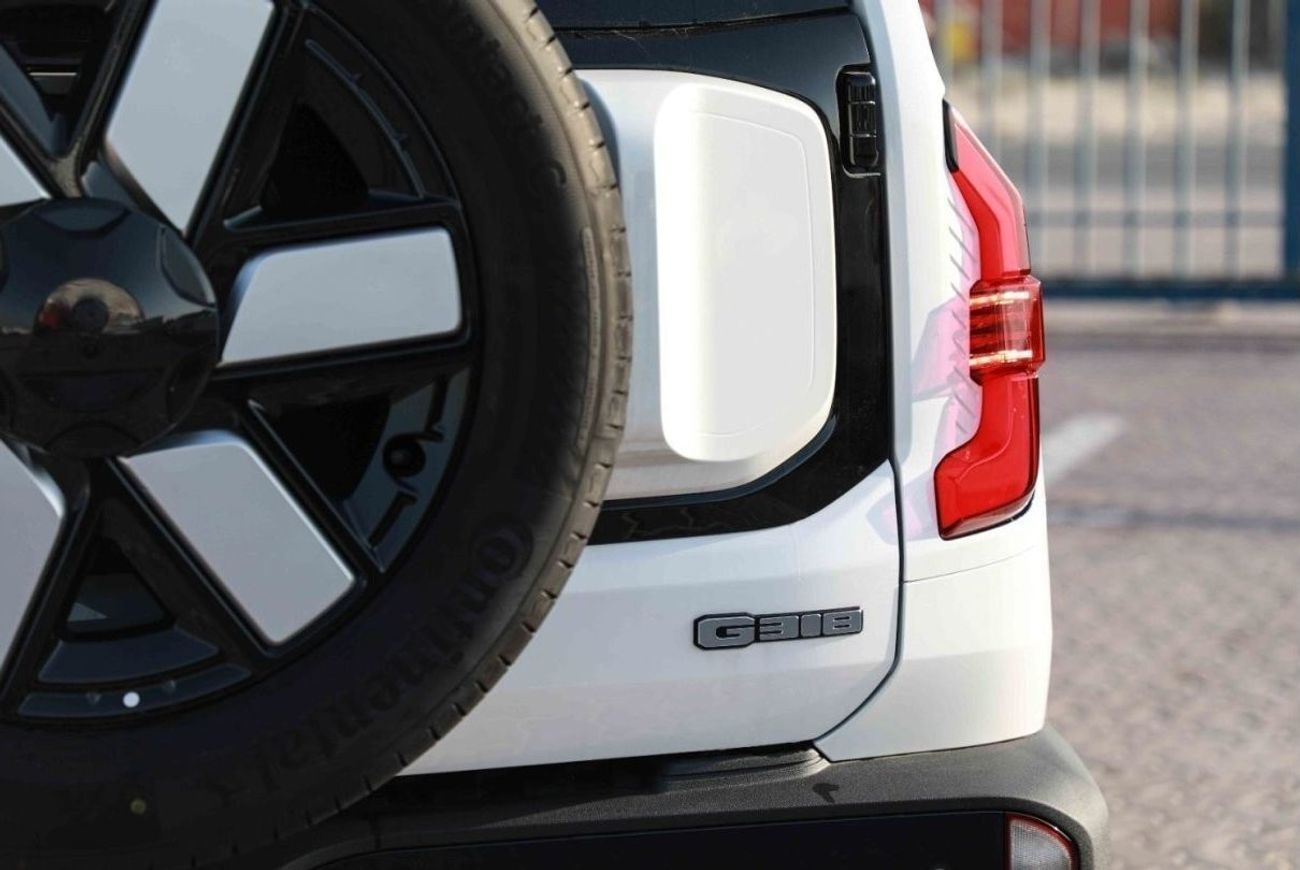 Changan Deepal G318 2024 Changan Deepal G318 Air Suspension - Plug-in Hybrid - White inside Black