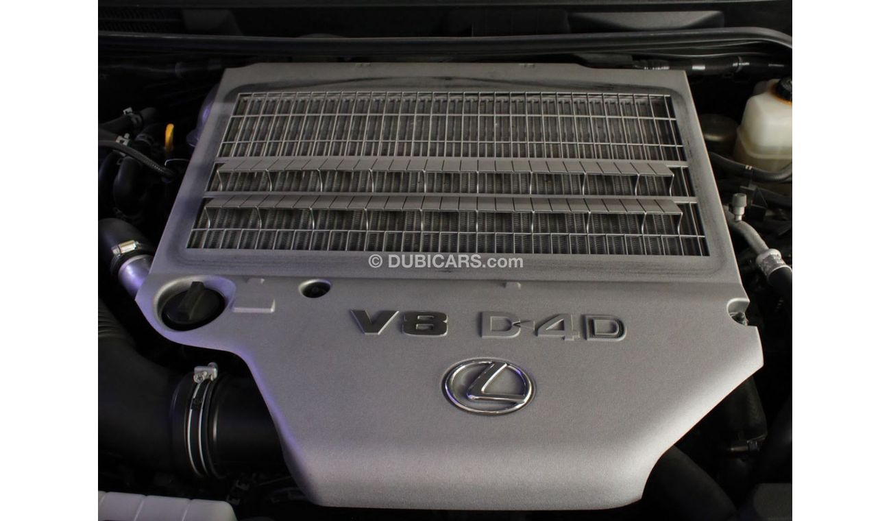 Lexus LX 450 Diesel Engine V8