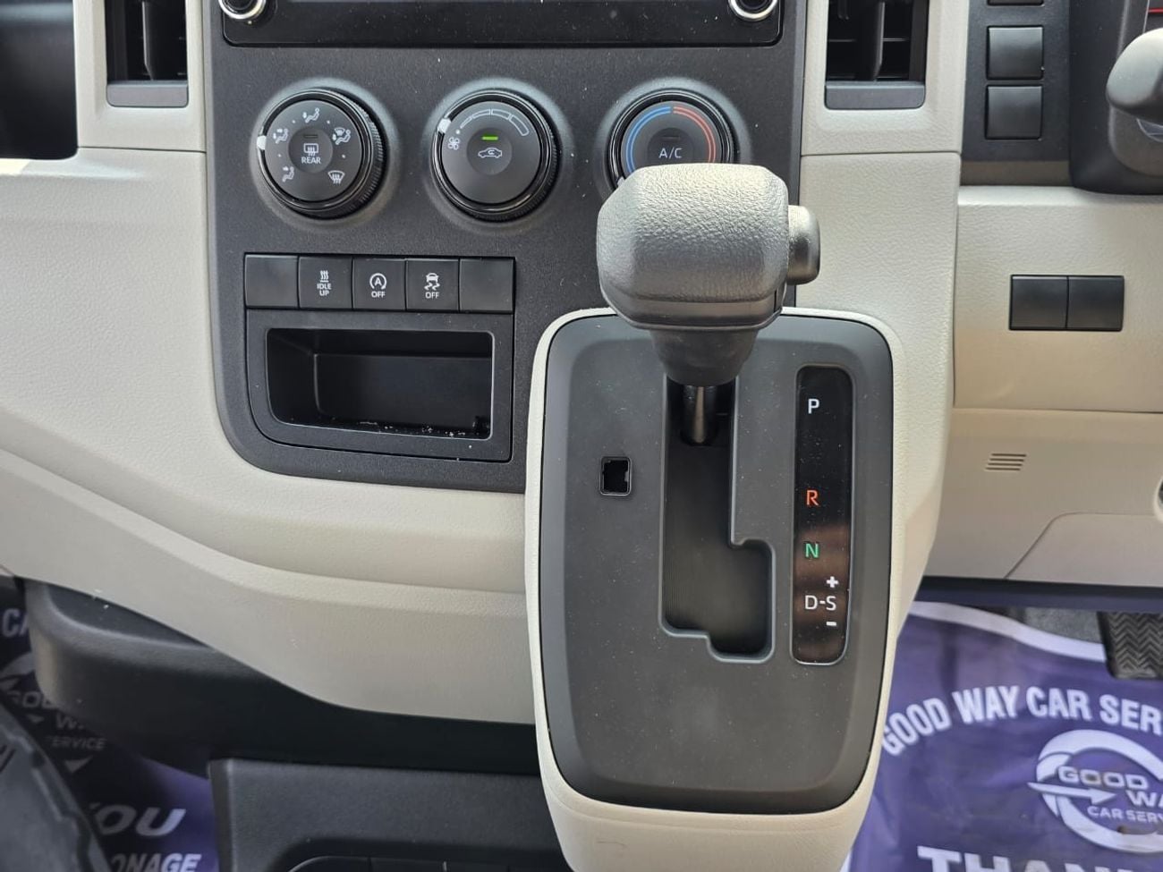 Toyota Hiace DLS - STD ROOF 2019 HIACE DIESEL RIGHT HAND 2.8 LITER AUTOMATIC 5 DOORS