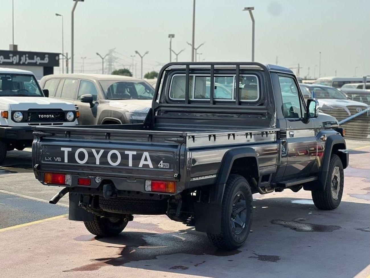 تويوتا لاند كروزر بيك آب TOYOTA LAND CRUISER (70 SERIES) (GRJ79) 4.0L Pick-up 4WD