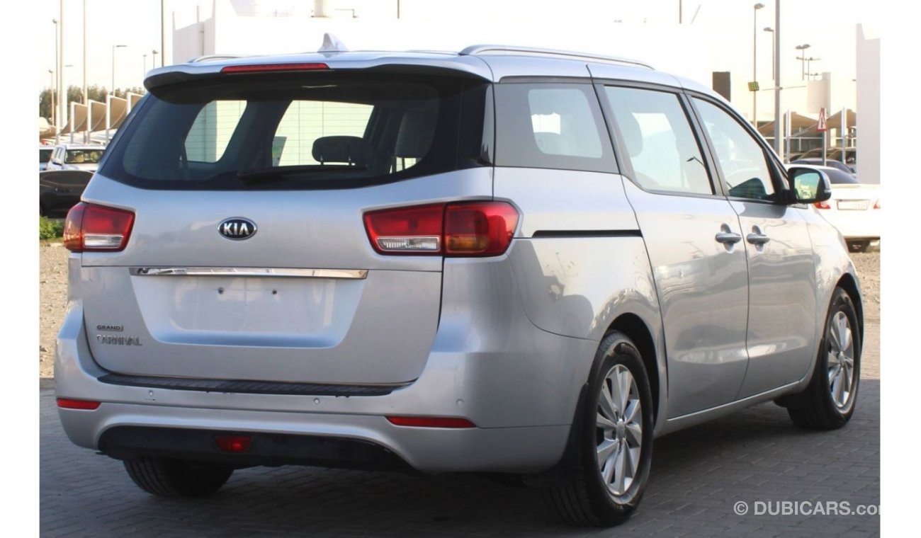 Kia Carnival Kia Carnival 2018 GCC, in excellent condition