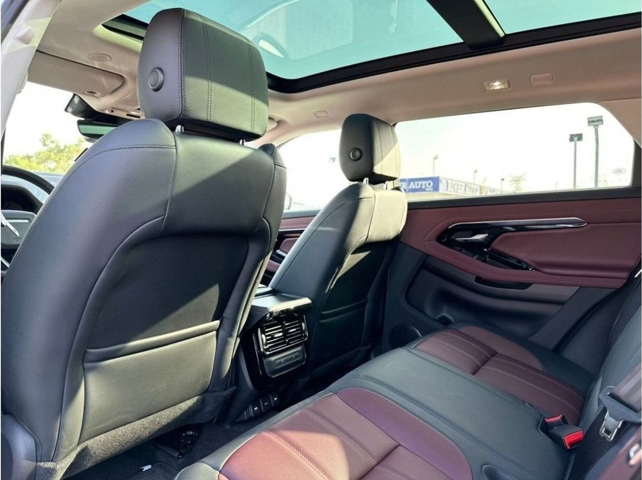 Land Rover Range Rover Evoque LAND ROVER EVOQUE P300e 2022