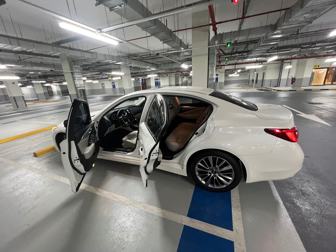 Infiniti Q50 Sensory 3.0L