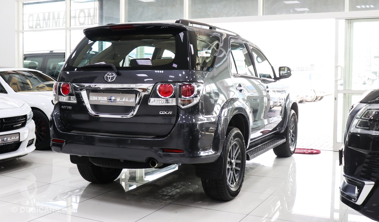 Toyota Fortuner GXR v6 TRD