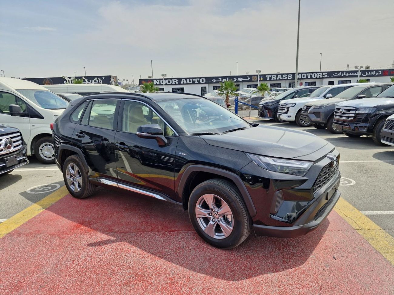 Toyota RAV4 2025 TOYOTA RAV 4 4X4 2.5L HYBRID PETROL A/T GCC BRAND NEW 0KM
