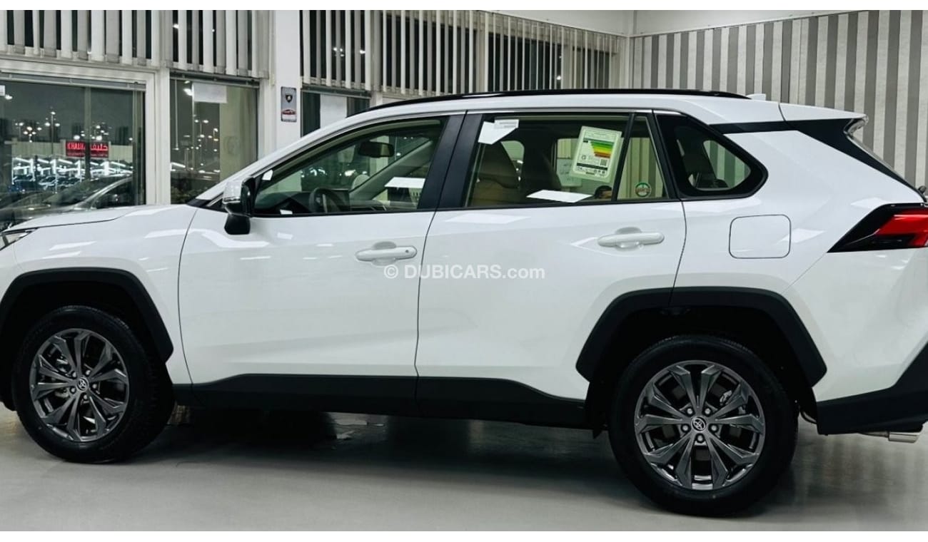 Toyota RAV4 GCC .. Warranty .. VX .. Brand New .