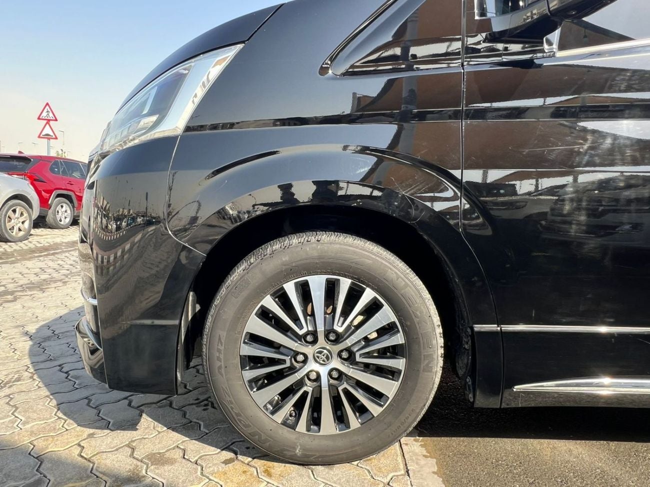 تويوتا جرافينا PREMIUM 2021.ENGINE 3.0L/V6.