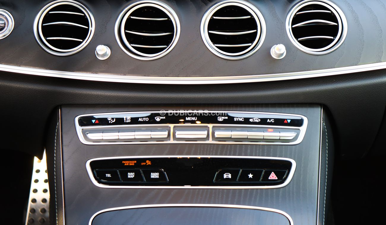 Mercedes-Benz E200 AMG MY2022 Night Package
