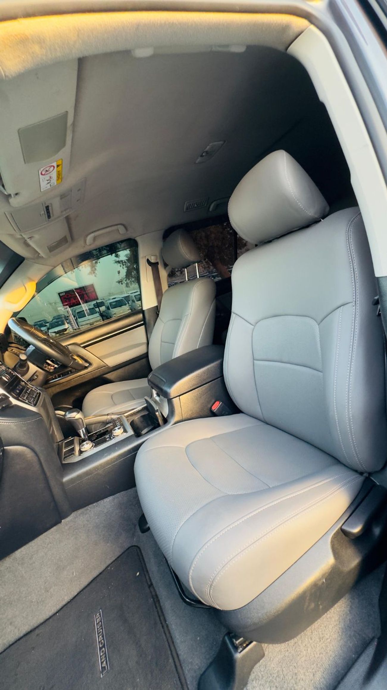 تويوتا لاند كروزر HEAVY OFF-ROAD MODIFIED | 4.5L DIESEL | RHD | AUTOMATIC | BULL BAR + RHINO RACK + SNORKEL