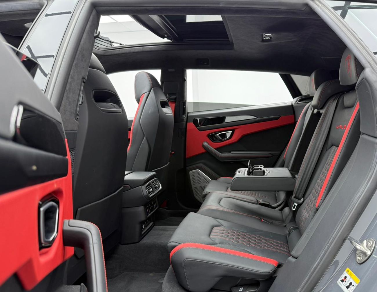 Lamborghini Urus S 4.0T V8 2023 Lamborghini Urus S ,Lamborghini Warranty + Service History ,GCC