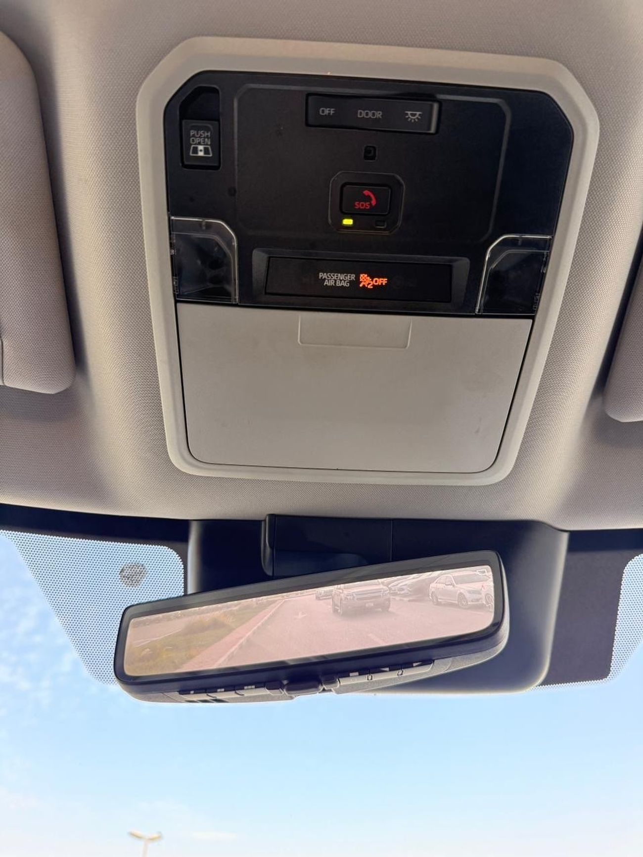 Toyota Tundra SR (NON GCC) SR5 Premium 360 camera full option 2022