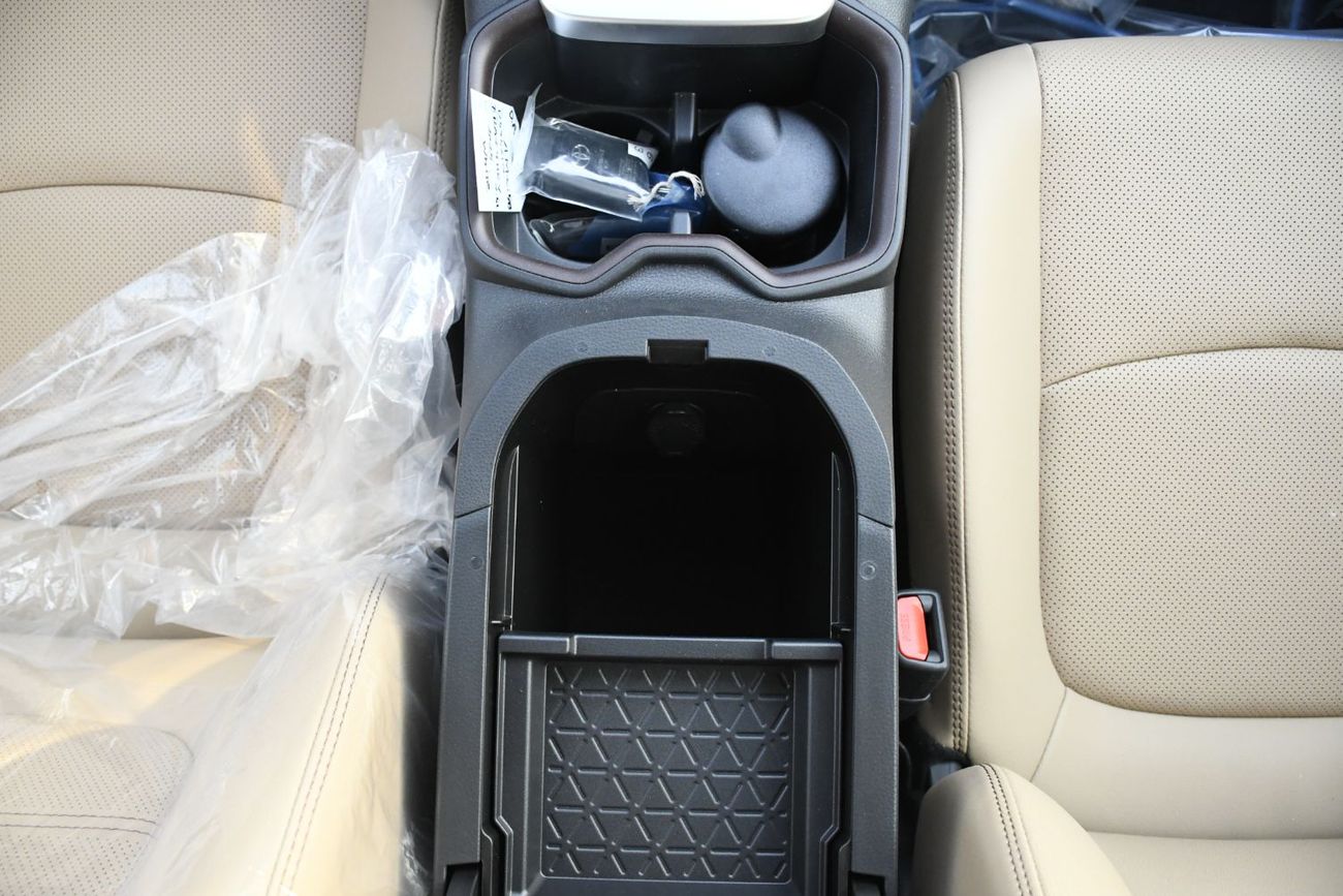 Toyota RAV4 Limited 2.5L hybrid with BSM & Door Molding