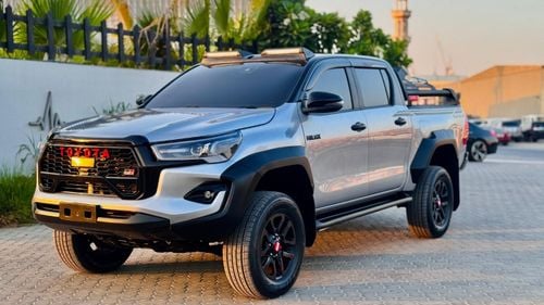 تويوتا هيلوكس -