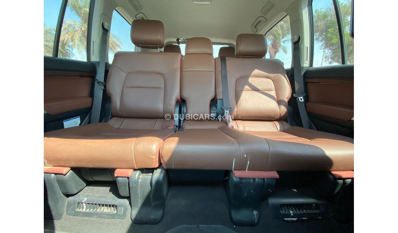 Toyota Land Cruiser VXR GCC SPEC UNDER WARRANTY