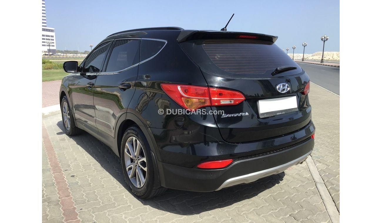 هيونداي سانتا في GL ، 2.4 لتر 4 سلندرات ، 7 مقاعد