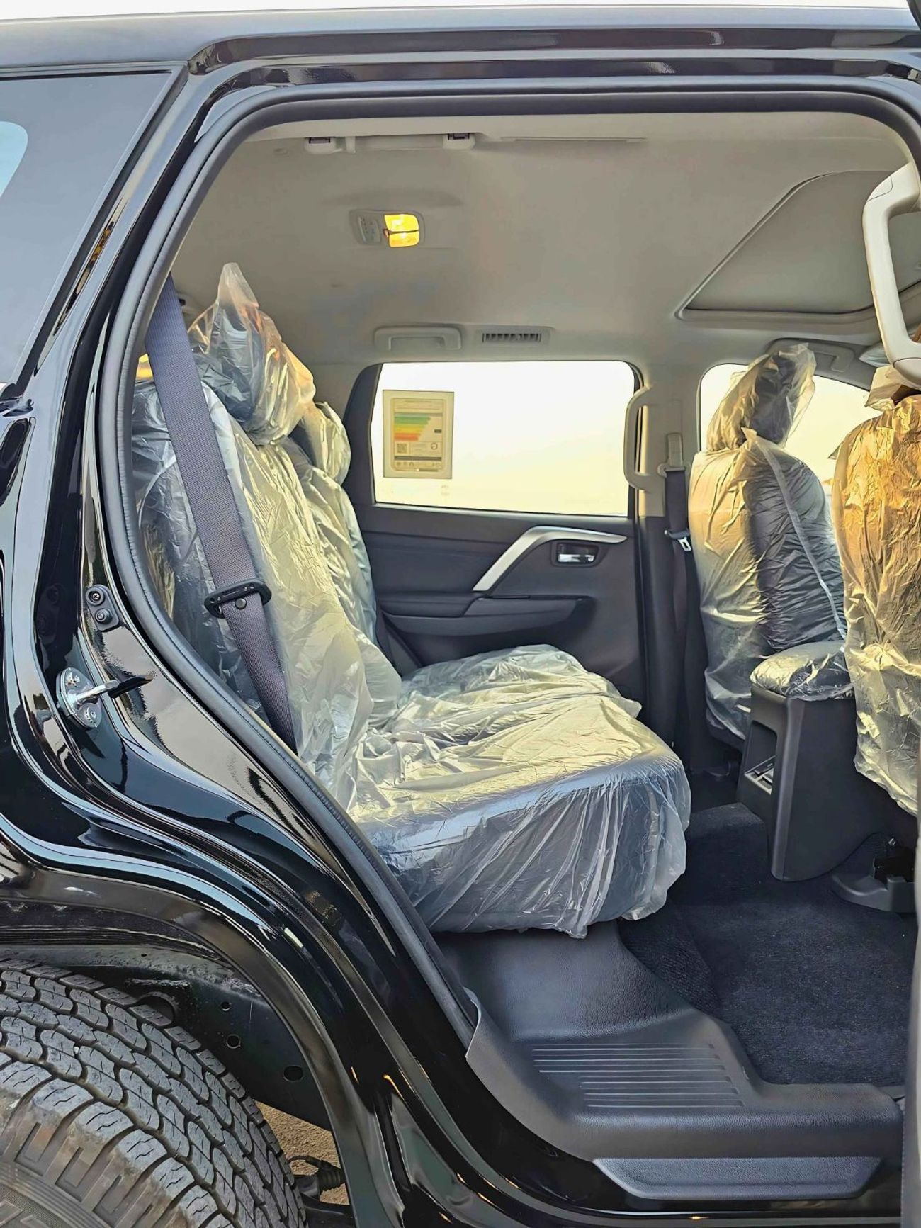 ميتسوبيشي مونتيرو سبورت 3.0L PETROL/SUNROOF , LEATHER , ELECTRIC SEATS / FULL OPTION (CODE # MP59)