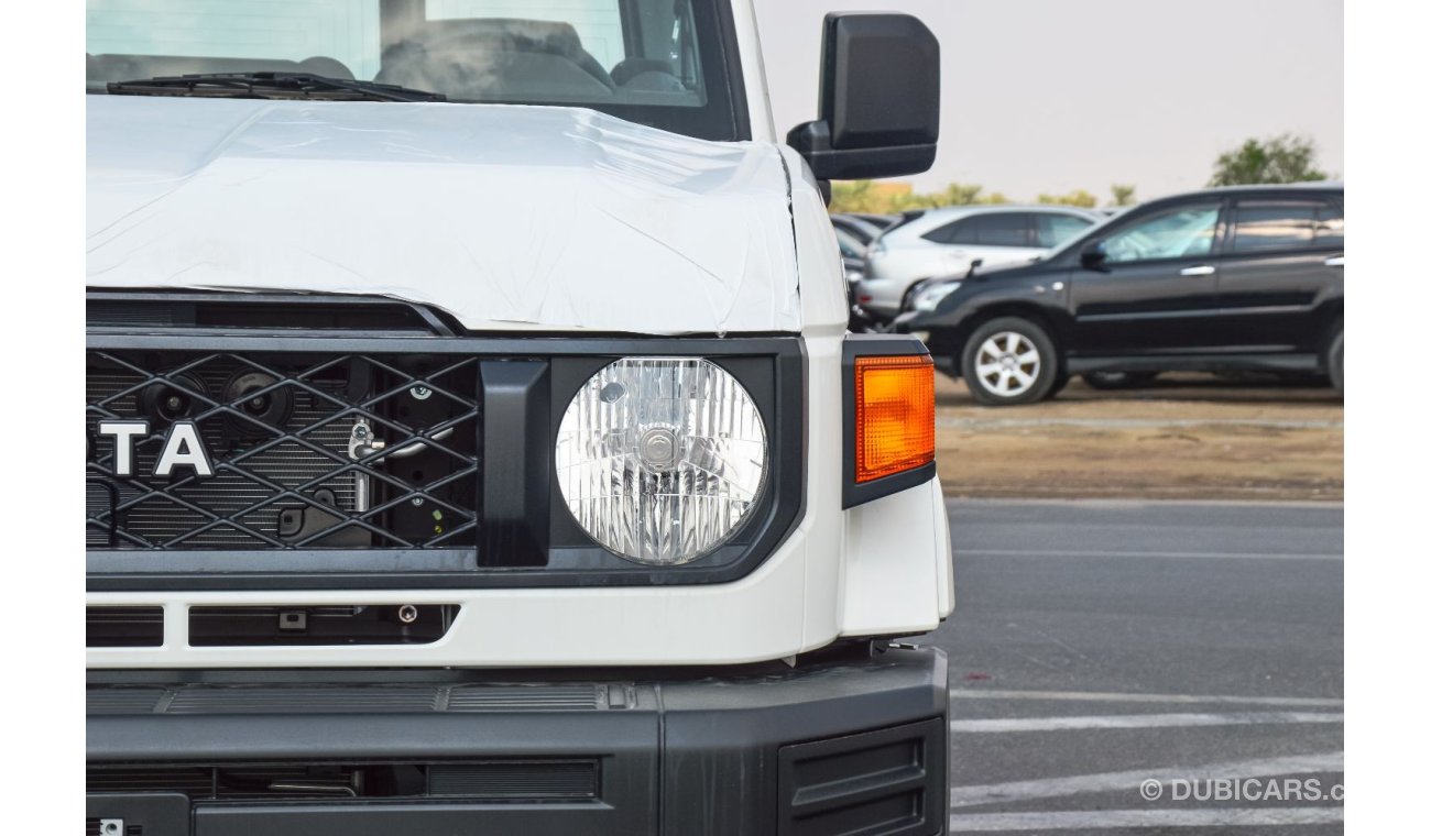 Toyota Land Cruiser 70 TOYOTA LAND CRUISER 78 SERIES 4.5L V8 DIESEL SUV 2024 | MANUAL TRANSMISSION | FABRIC SEATS | POWERED