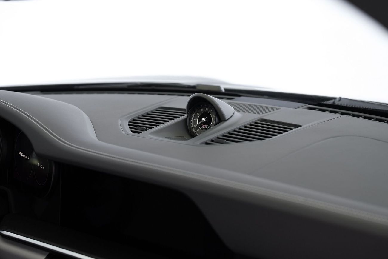 بورش 911 Turbo S 3.8L (640 HP) Coupe