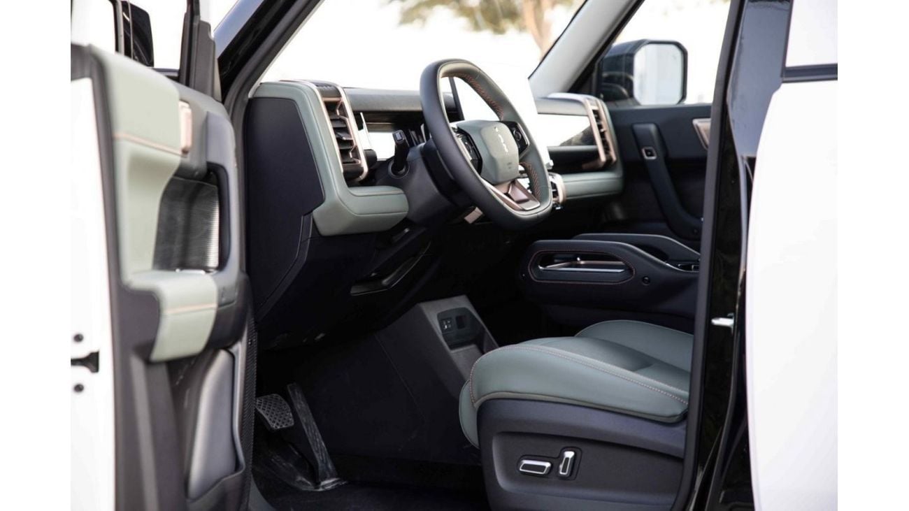 Chery iCar 03 2024 ICAR EQ3 V2 Long Range - White inside Green | Export Only